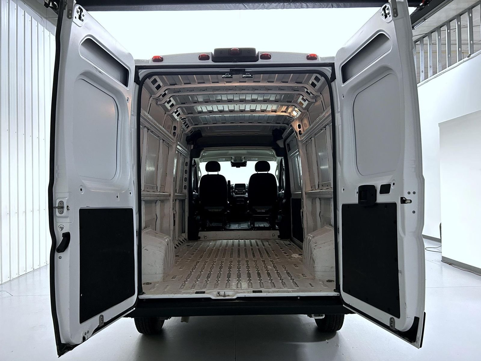 Used 2023 White Ram High Roof image 19