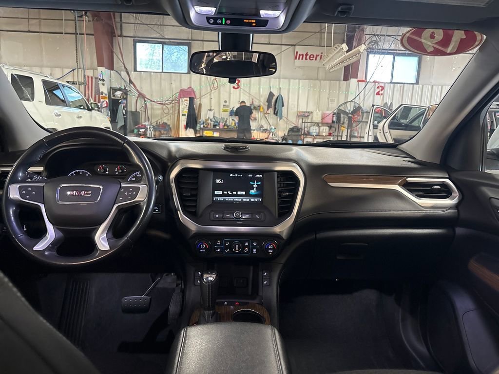 Used 2019 SUMMIT WHITE GMC SLE image 18