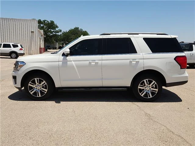 Used 2024 Star White Metallic Tri-Coat - AZ Ford XLT 4x2 image 2