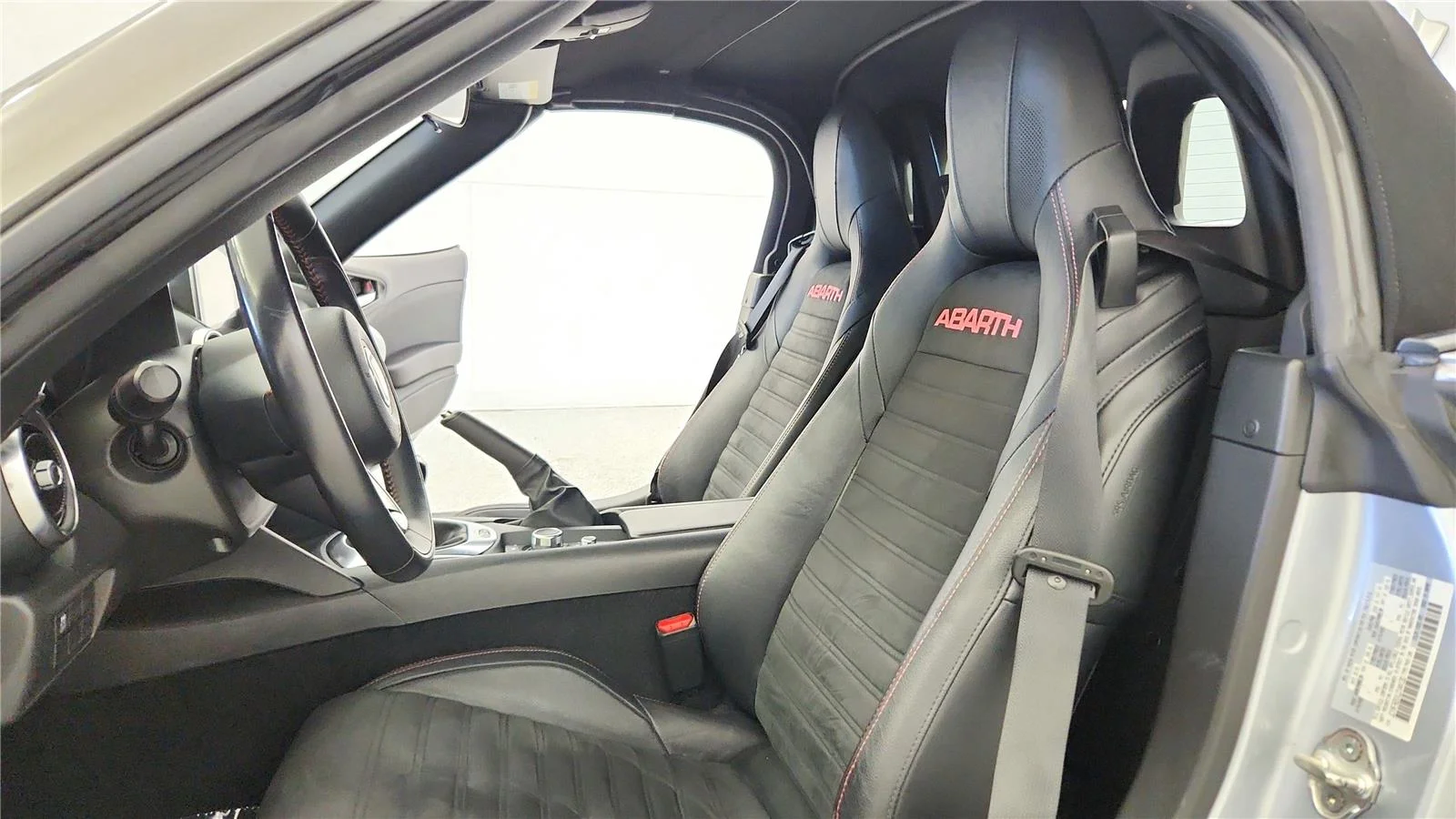 2020 FIAT 124 Spider Abarth - Photo 28