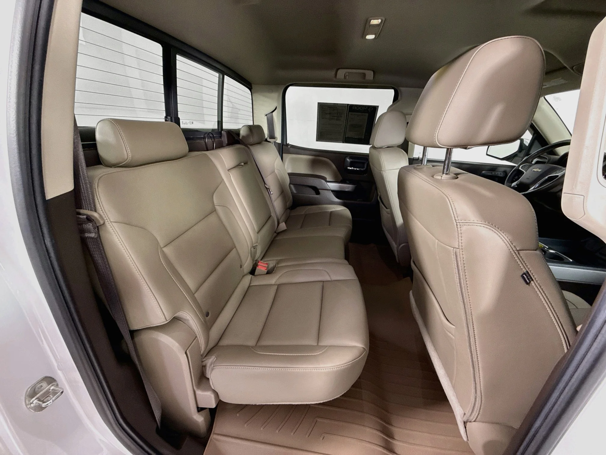 Used 2017 Summit White Chevrolet LTZ image 27