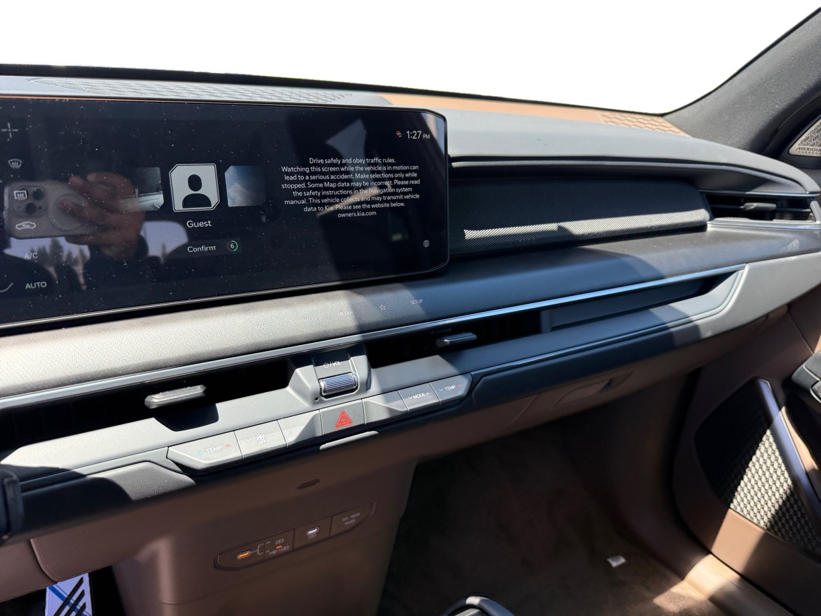 New 2026 Wolf Gray/Ebony Black Roof Kia GT-Line image 12