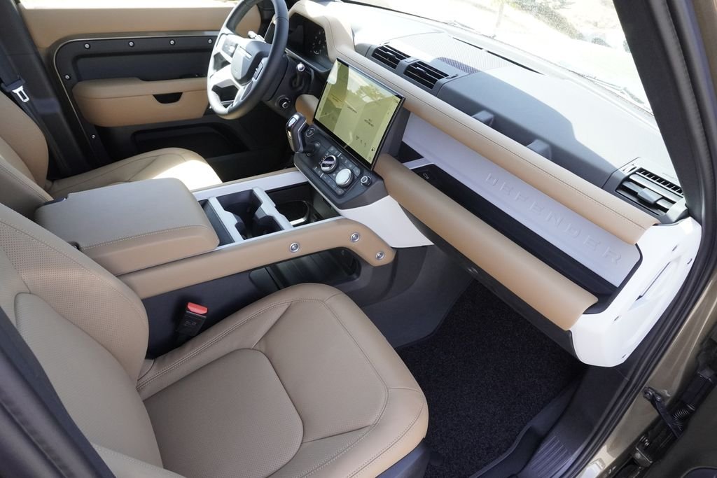 New 2026 Gondwana Stone Land Rover X-Dynamic SE image 22