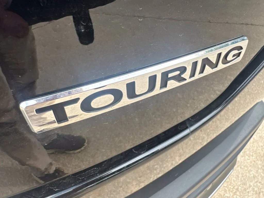 Used 2024  Honda Touring image 6