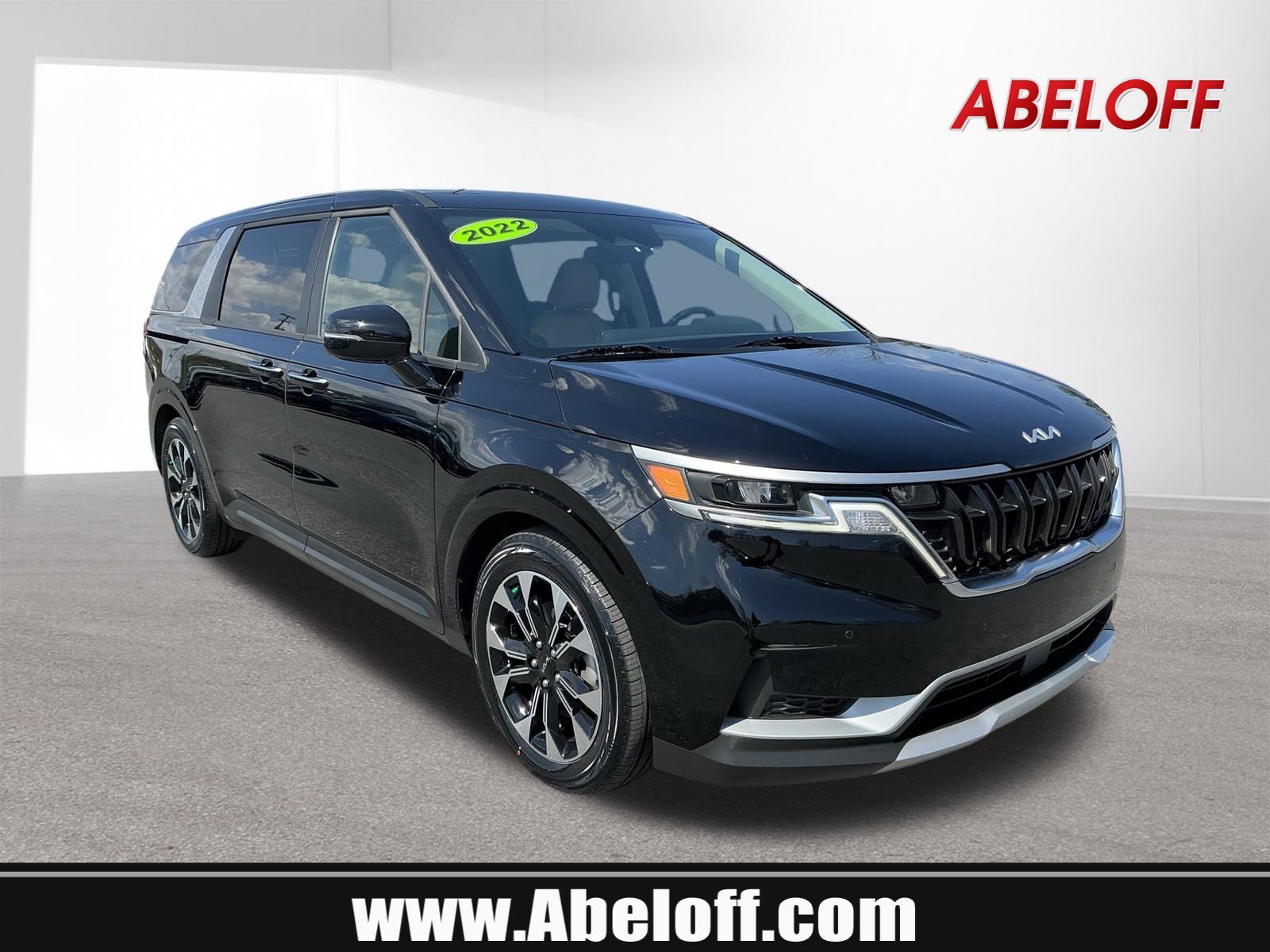 2022 Kia Sedona EX's photo