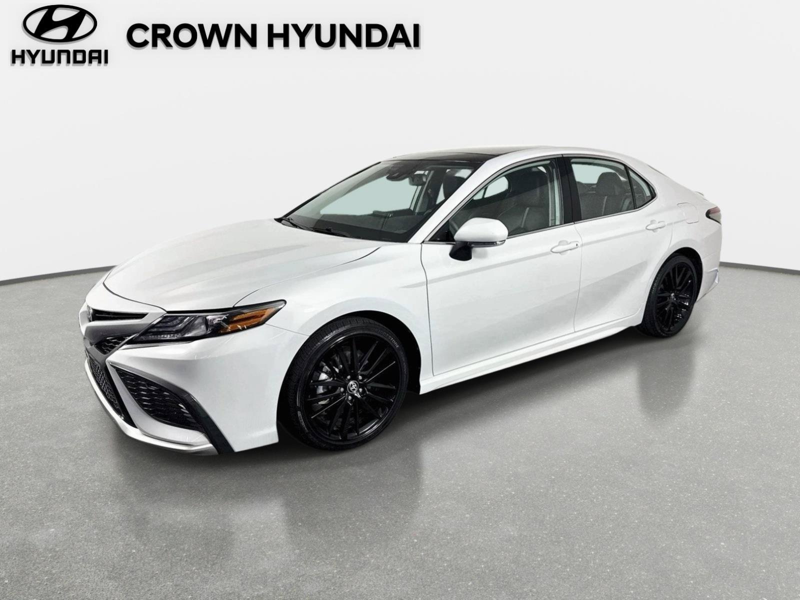 Used 2023 Ice Toyota XSE image 1