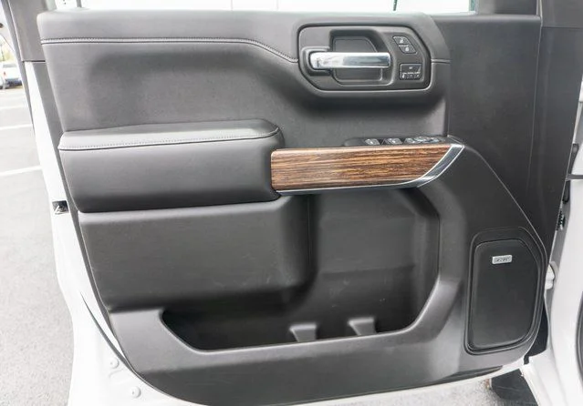 Used 2019 Beige Chevrolet High Country image 17