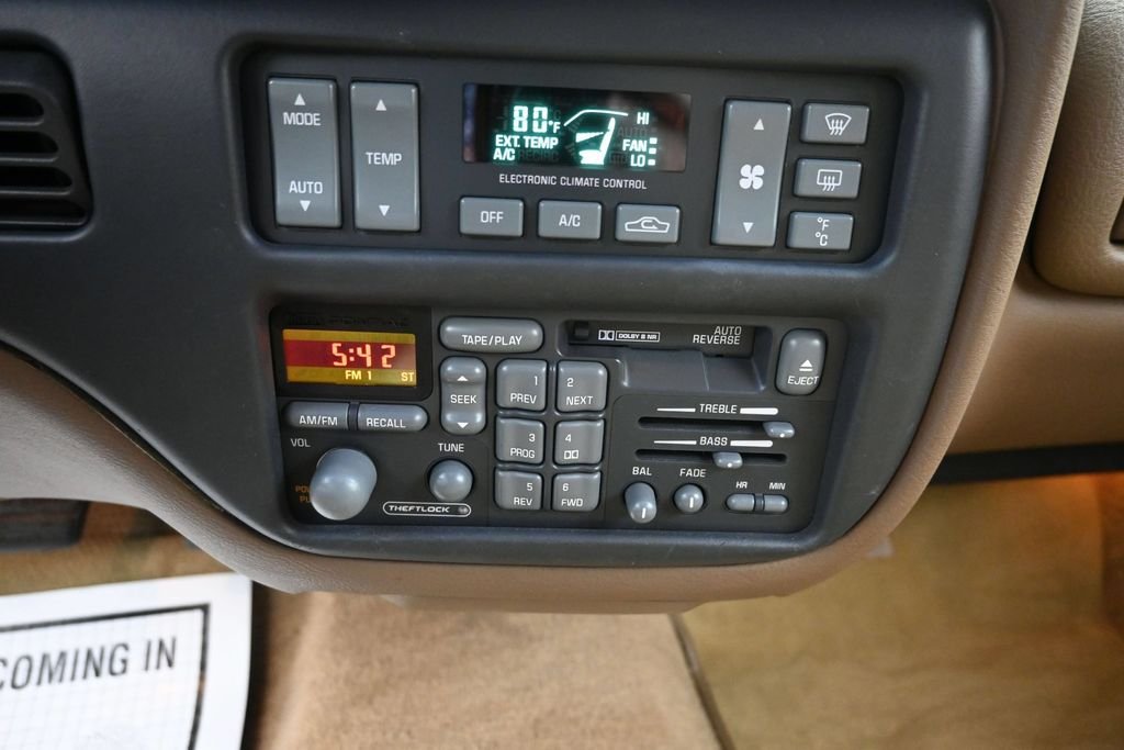 Used 1995 Beige Pontiac SE image 17