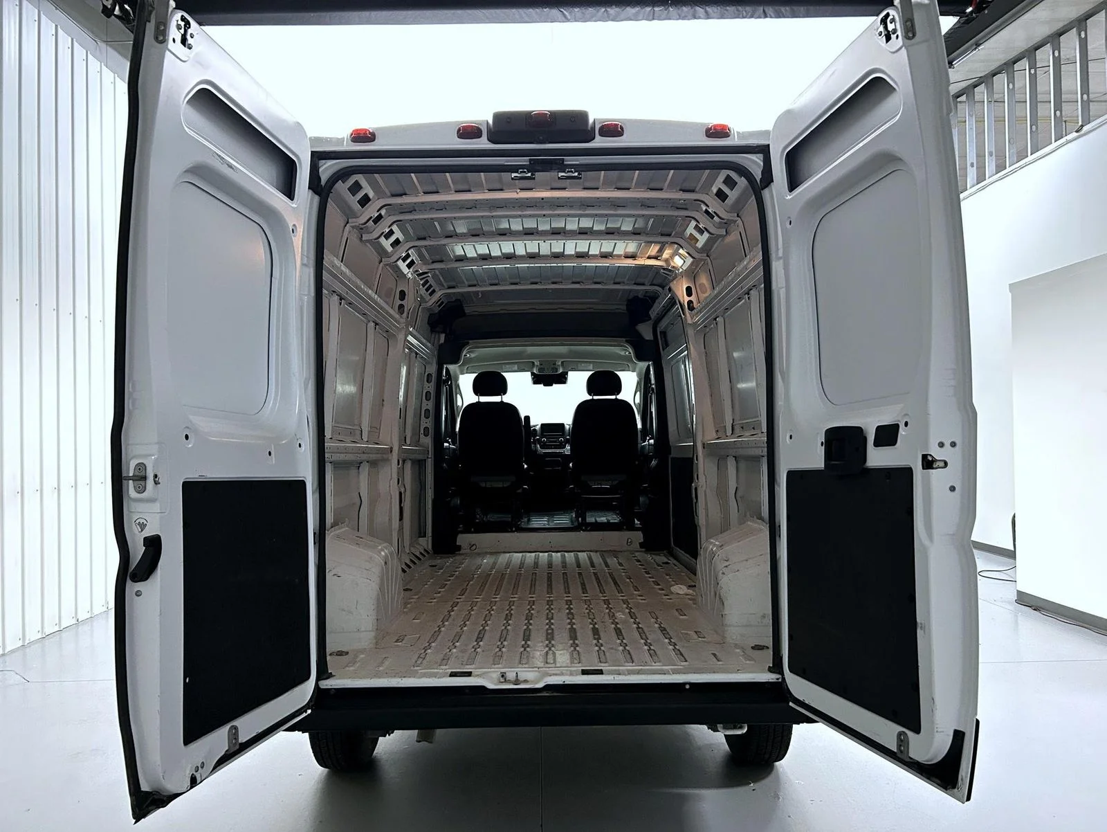 Used 2023 White Ram High Roof image 19