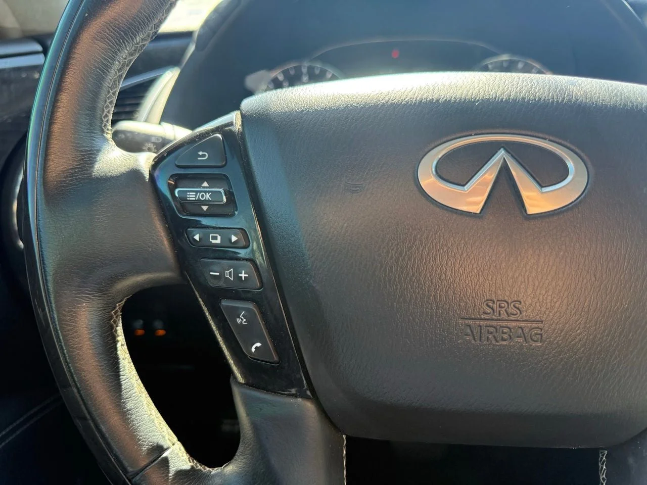 Used 2021 Mineral Black INFINITI Luxe image 19