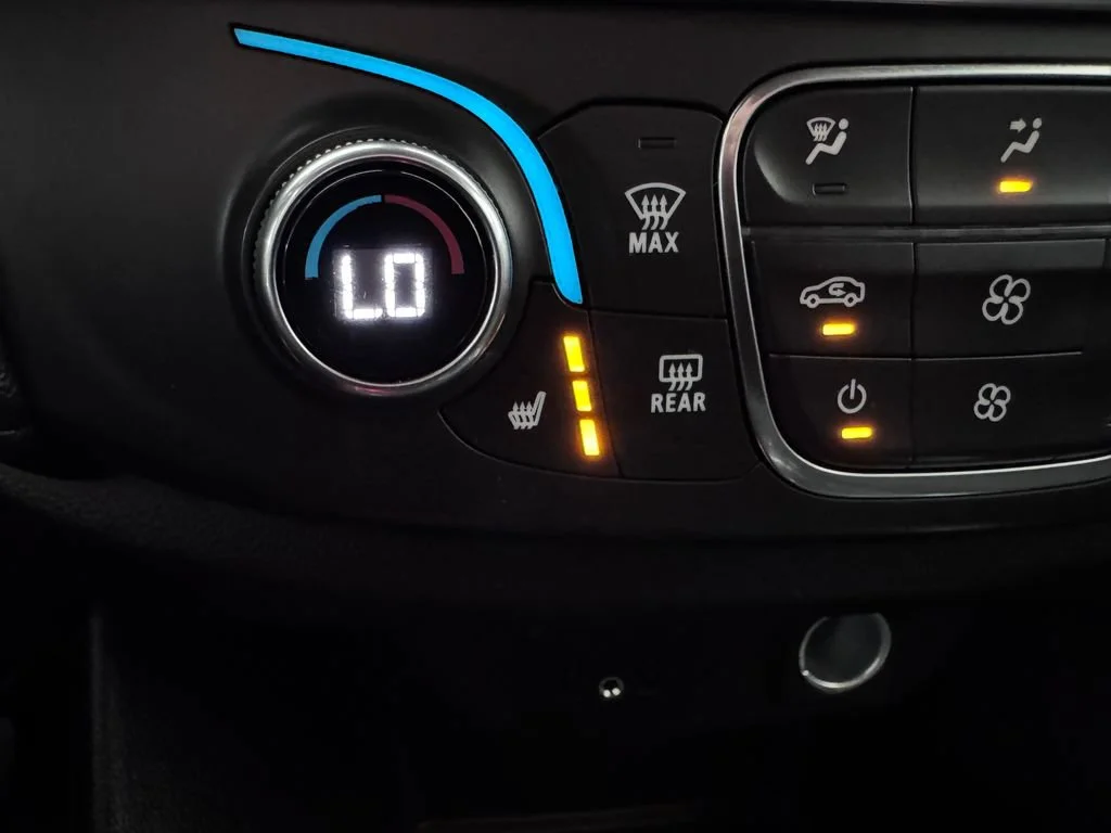 2023 Chevrolet Traverse 1LT - Photo 23