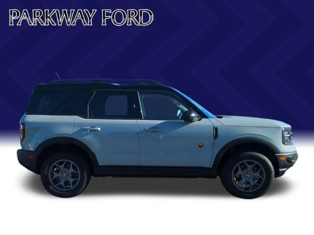 Used 2024 Green Ford Badlands image 6