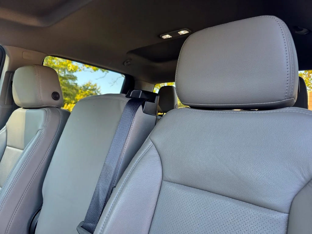 Used 2023 SUMMIT WHITE Chevrolet RST image 13