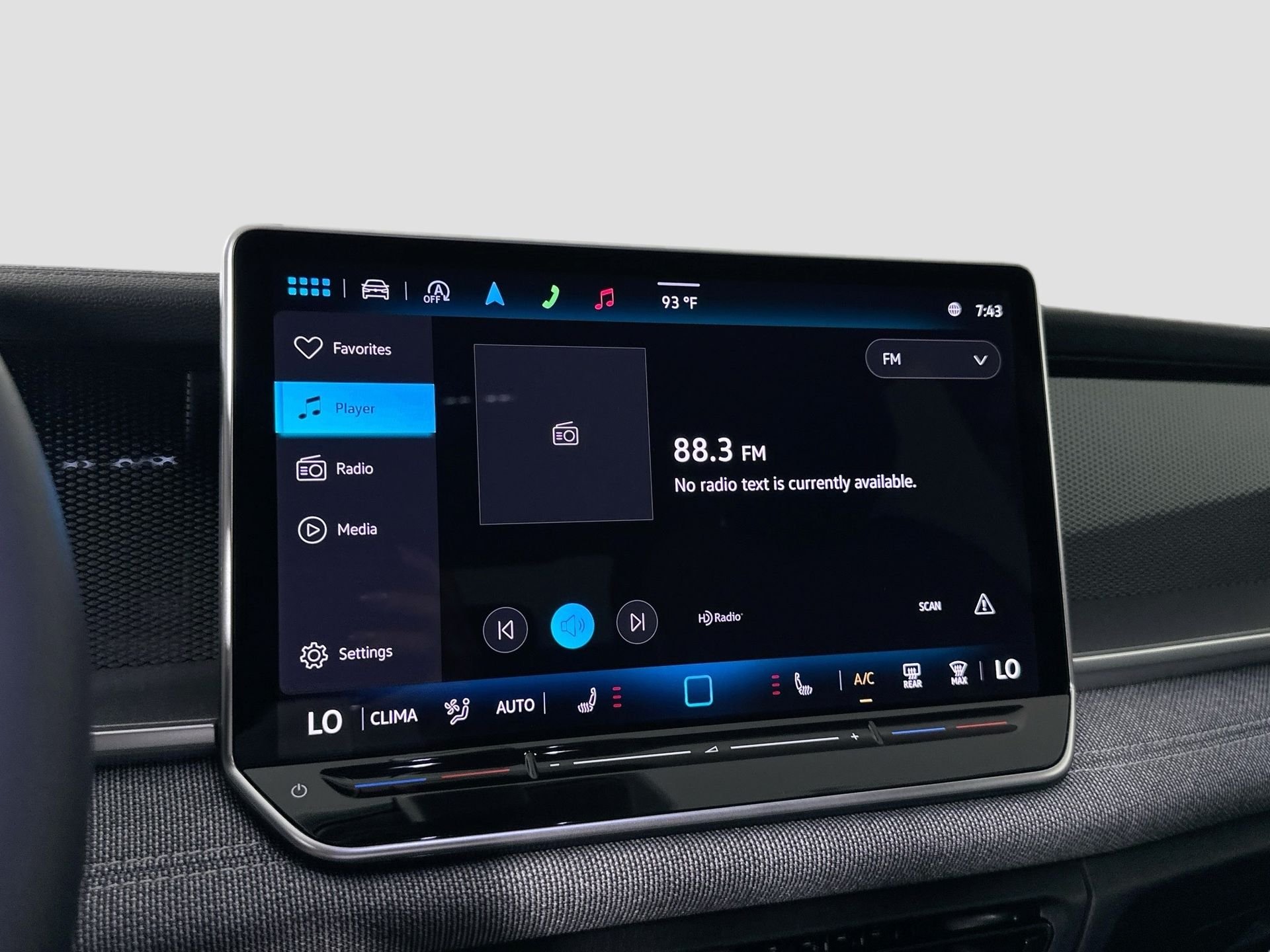 2025 Volkswagen Tiguan S - Photo 12