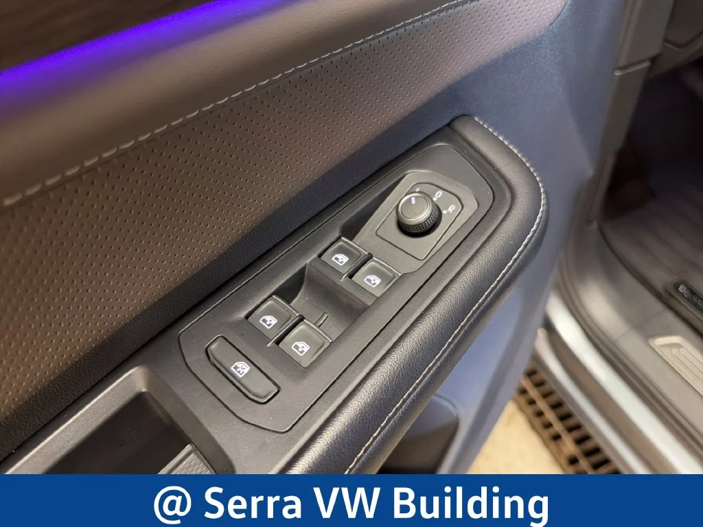 Used 2024 Gray Volkswagen 2.0T SEL image 18