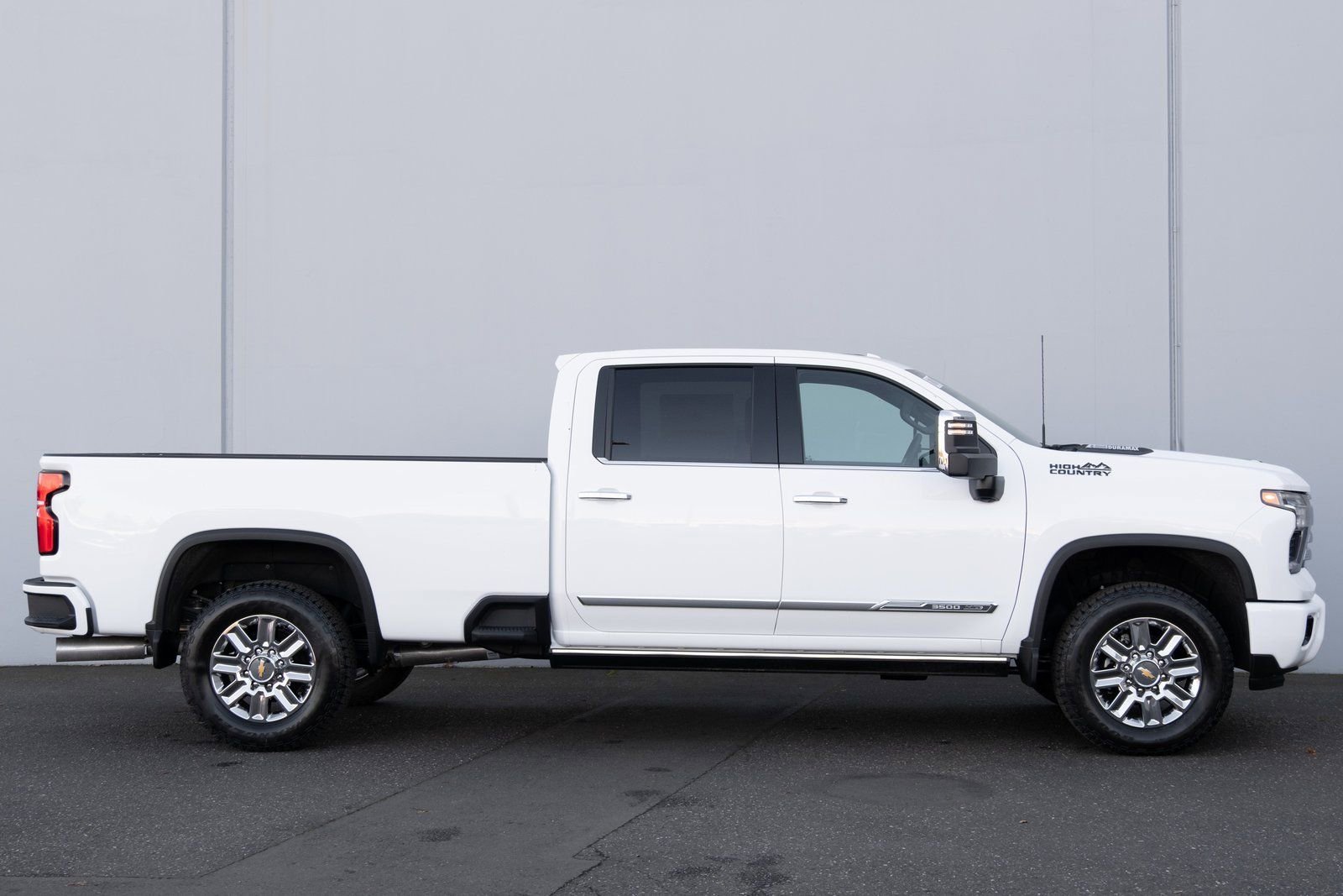 2026 Chevrolet Silverado 3500 HD High Country - Photo 31