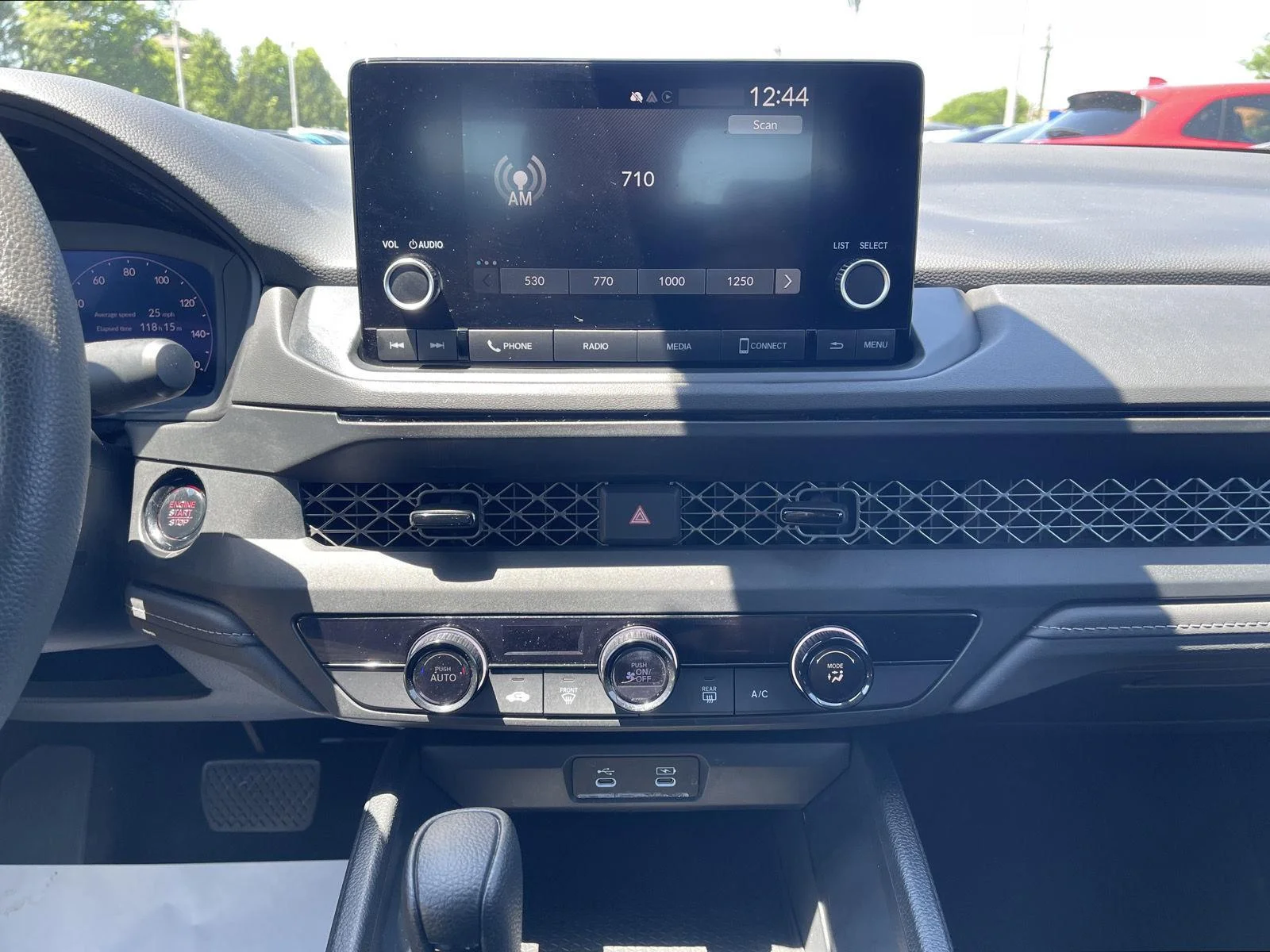 Used 2023 Lunar Silver Metallic Honda LX image 9
