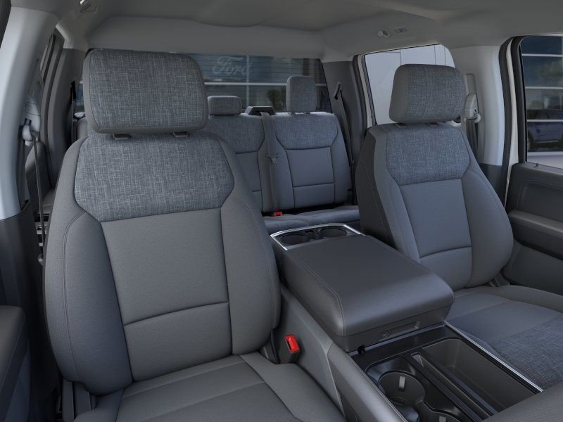New 2026 Oxford White Ford XLT image 11