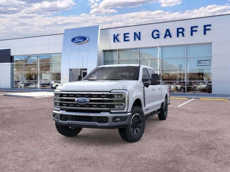New 2026 Oxford White Ford XLT image 2