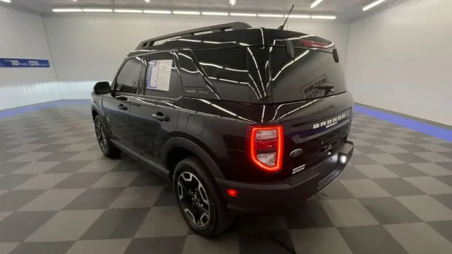 Used 2022 Shadow Black Ford Outer Banks 4X4 image 6