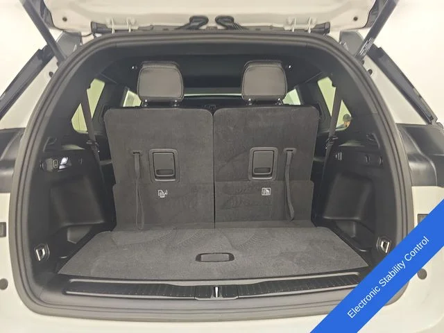 Used 2022 Bright White Clearcoat Jeep Altitude image 15