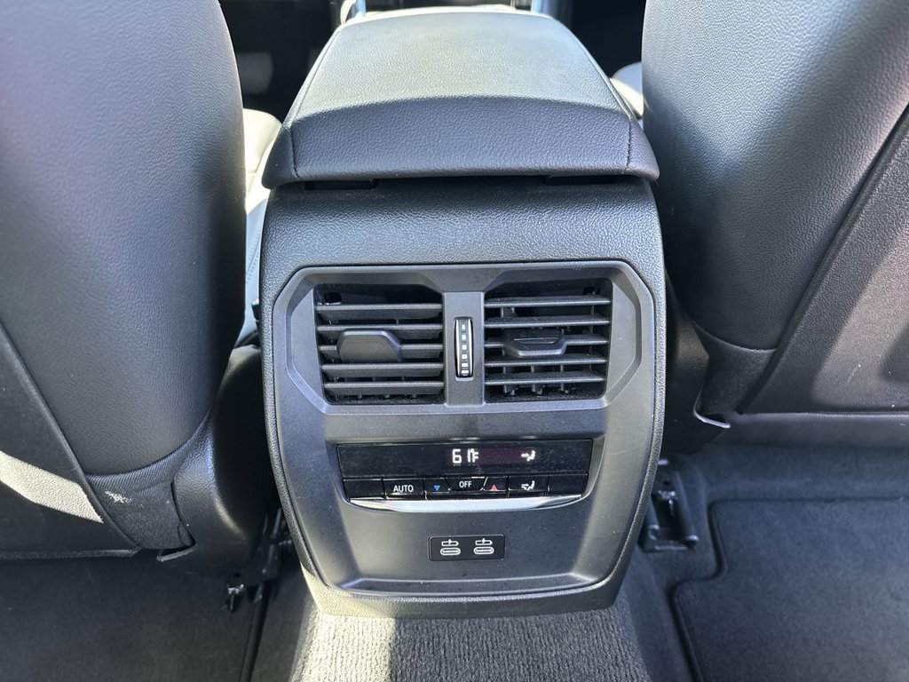 2026 BMW 3 Series 330i - Photo 27