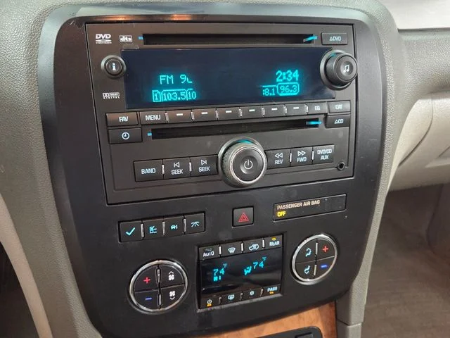 Used 2012 White Buick Leather Group image 23