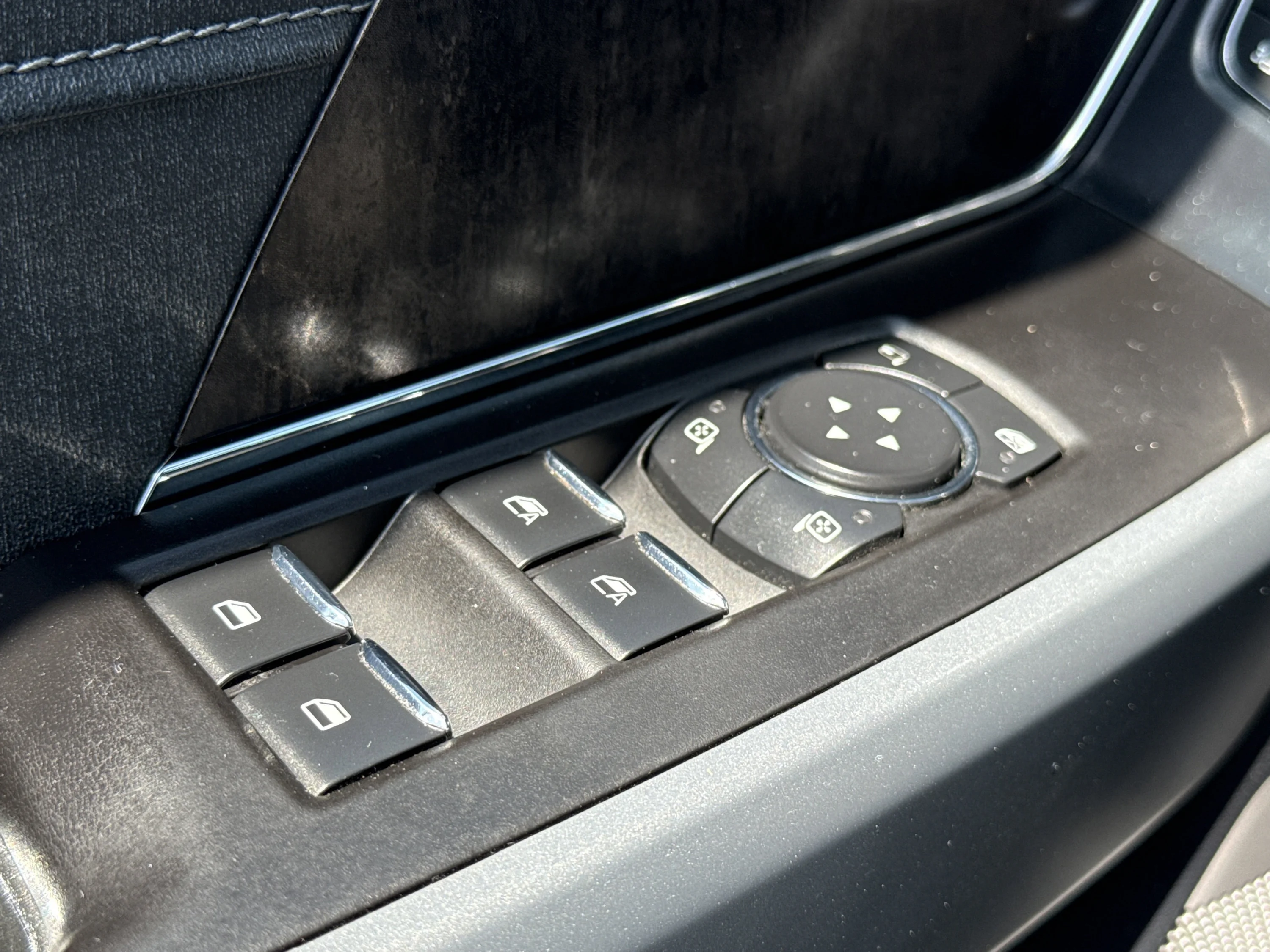 Used 2022 Agate Black Metallic Ford LARIAT image 26