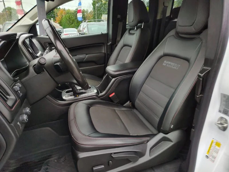 Used 2020 White GMC All Terrain image 9