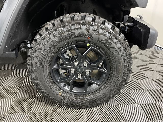 New 2026 Black Clear-Coat Exterior Paint Jeep Willys image 5