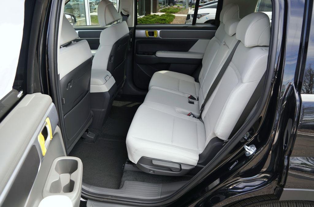 New 2026 Phantom Black Hyundai SE image 22