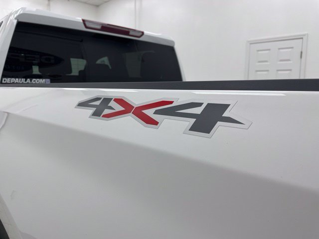 New 2026 Summit White Chevrolet RST image 20