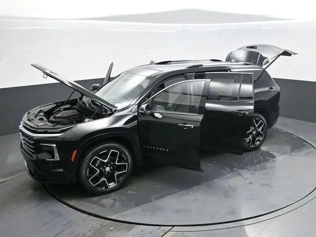 New 2026 Mosaic Black Metallic Chevrolet High Country image 28