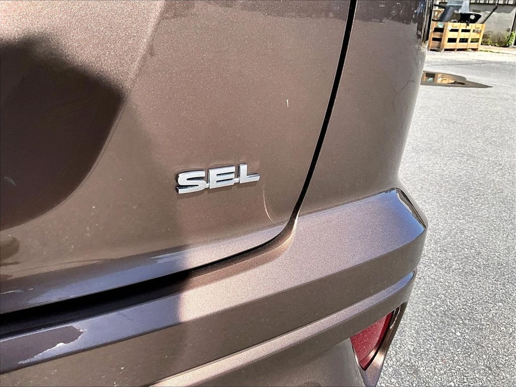 Used 2024 Bronze Metallic Mitsubishi SE image 28