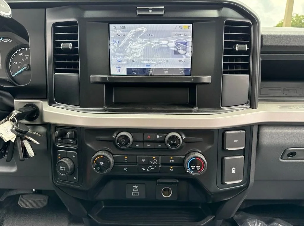 New 2025 White Ford XL image 46