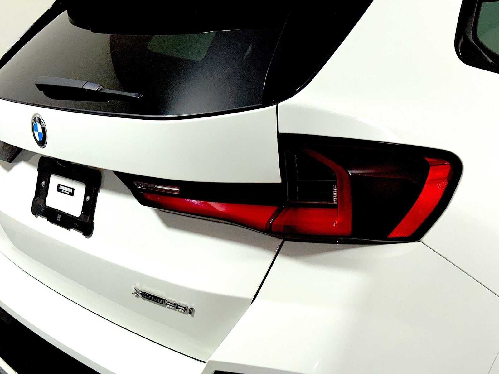 2023 BMW X1 28i - Photo 28