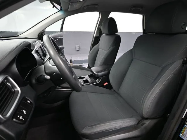 2019 Kia Sorento LX - Photo 21