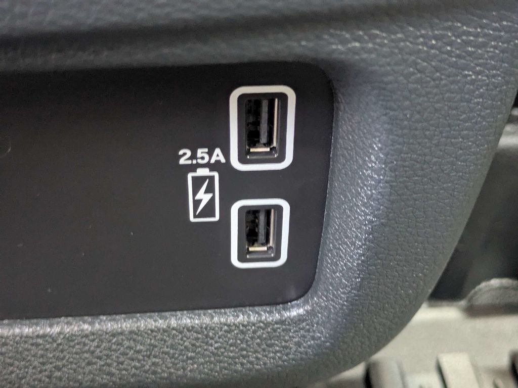 Used 2023 White Honda EX-L image 20