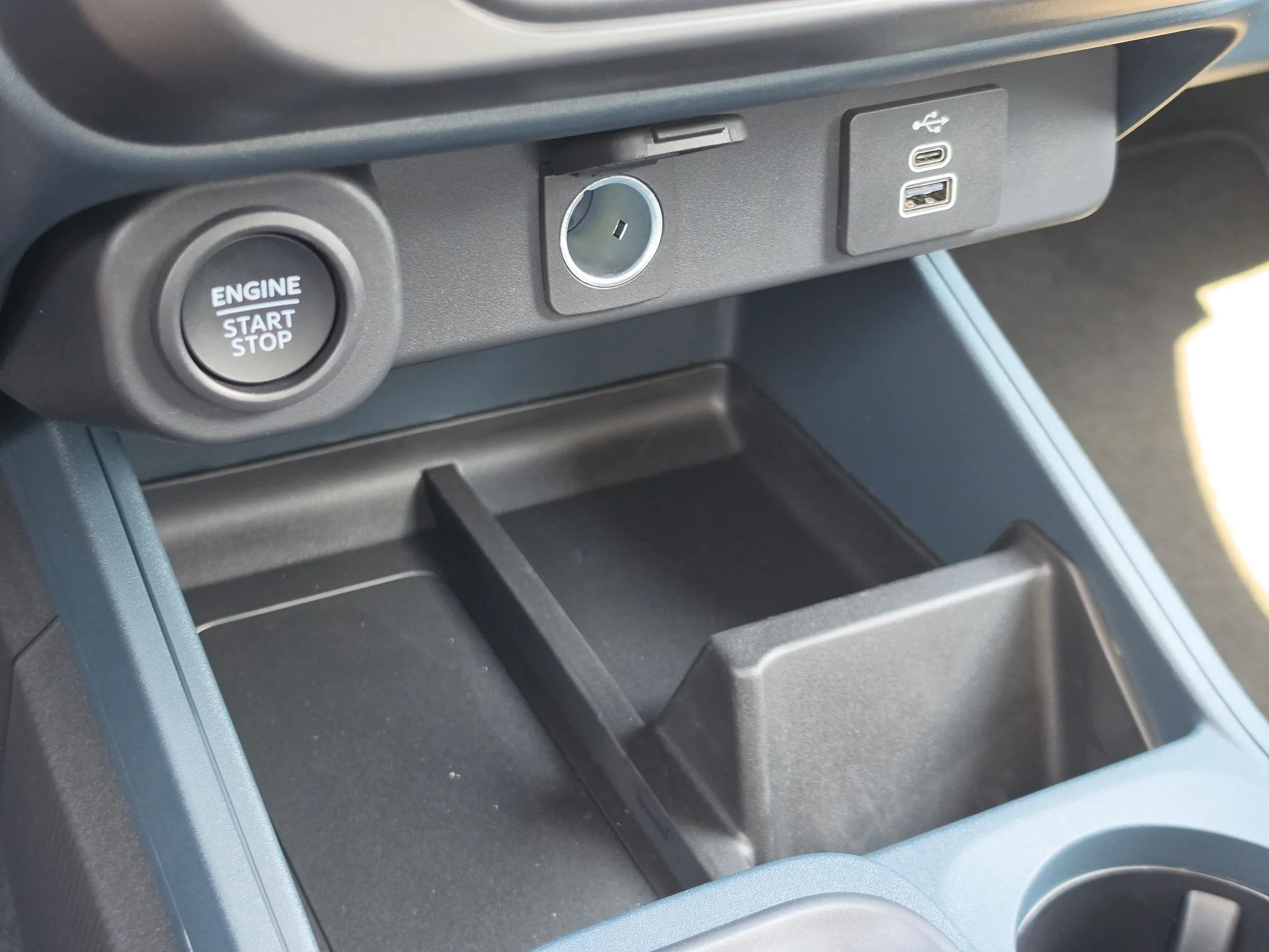 New 2026 Carbonized Gray Metallic Ford Lobo™ image 18