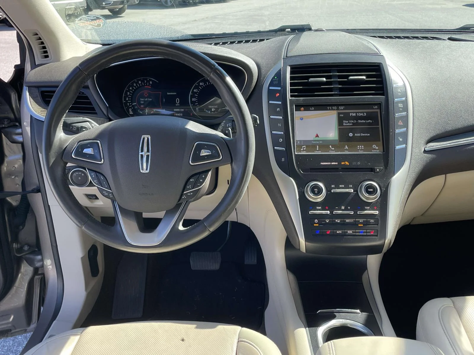 Used 2019 Iced Mocha Metallic Lincoln Reserve image 4