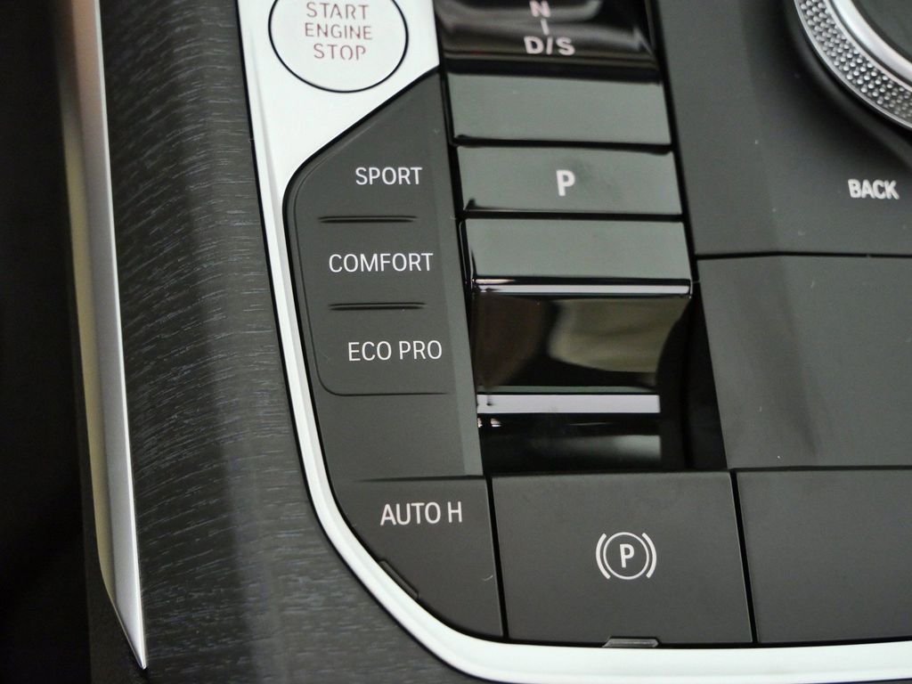 Used 2026 White BMW 330i xDrive image 42