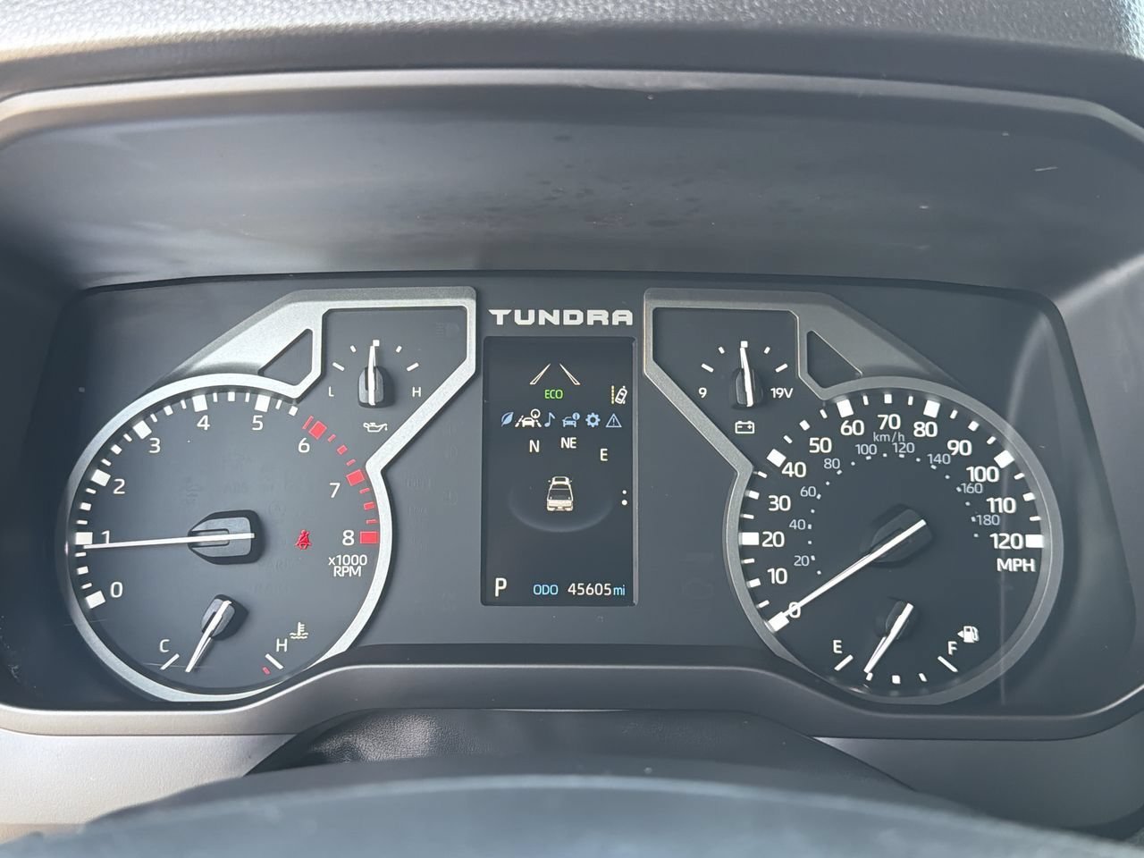 Used 2024 Ice Cap Toyota SR5 image 30