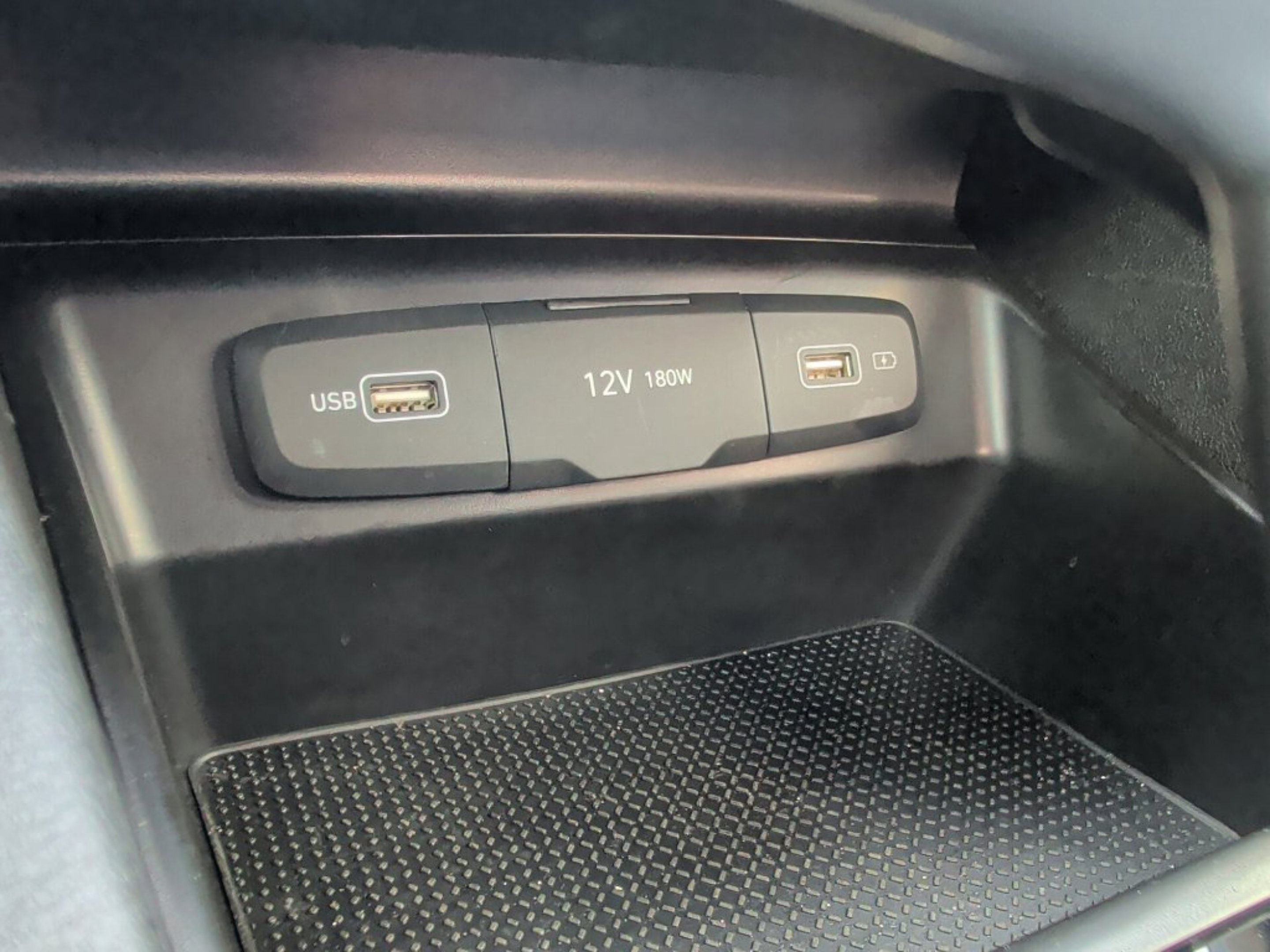 Used 2024 Phantom Black Hyundai SEL image 25