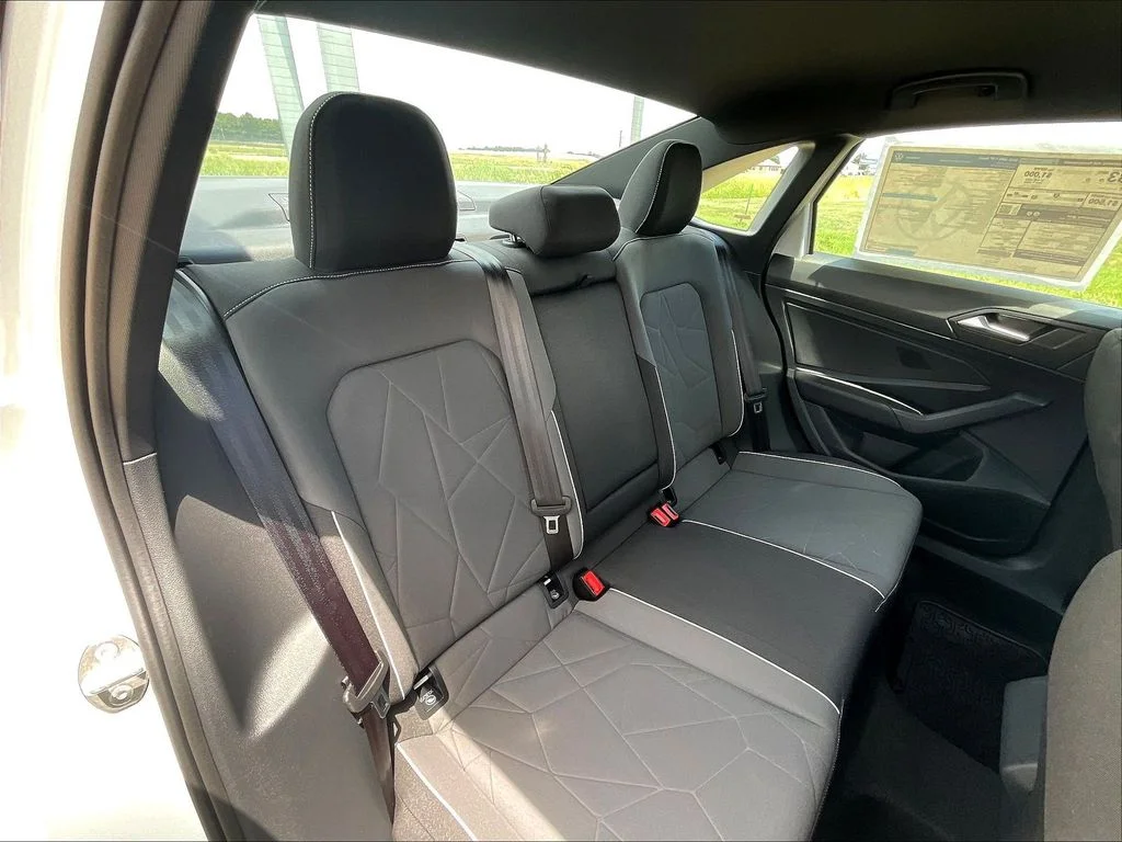 New 2026 White Volkswagen 1.5T Sport image 12