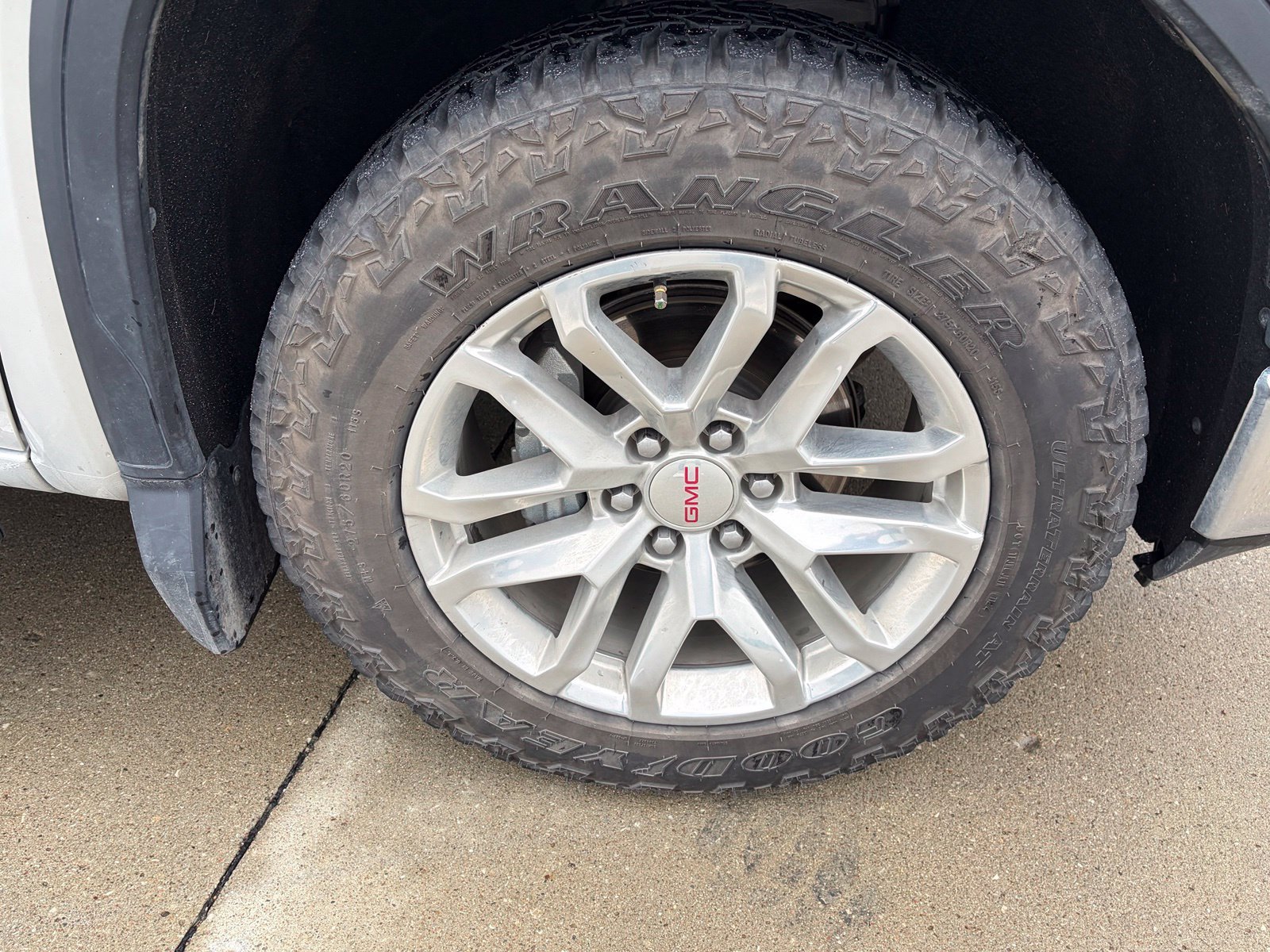 Used 2021 Silver GMC SLT image 6