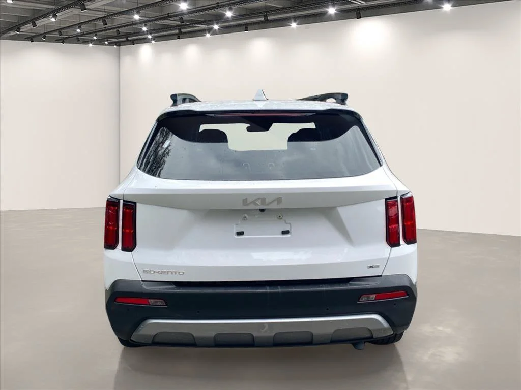 Certified Used 2023 Glacial White Pearl Kia X-Line SX Prestige image 7