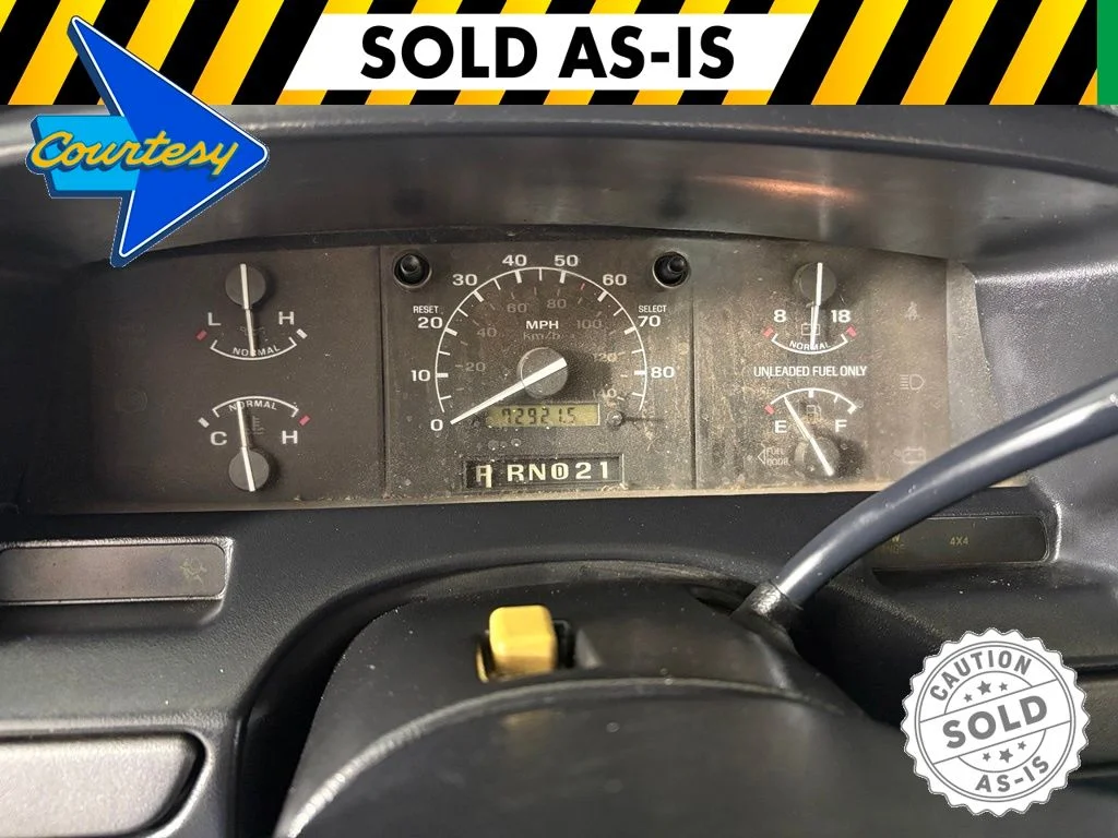 Used 1995  Ford XL image 17