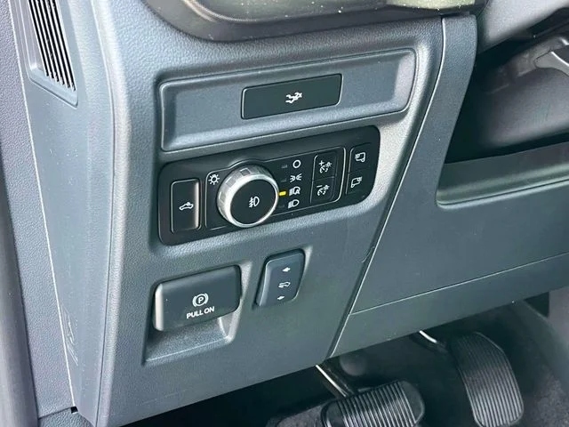 New 2026 Iconic Silver Metallic Ford Tremor® image 23