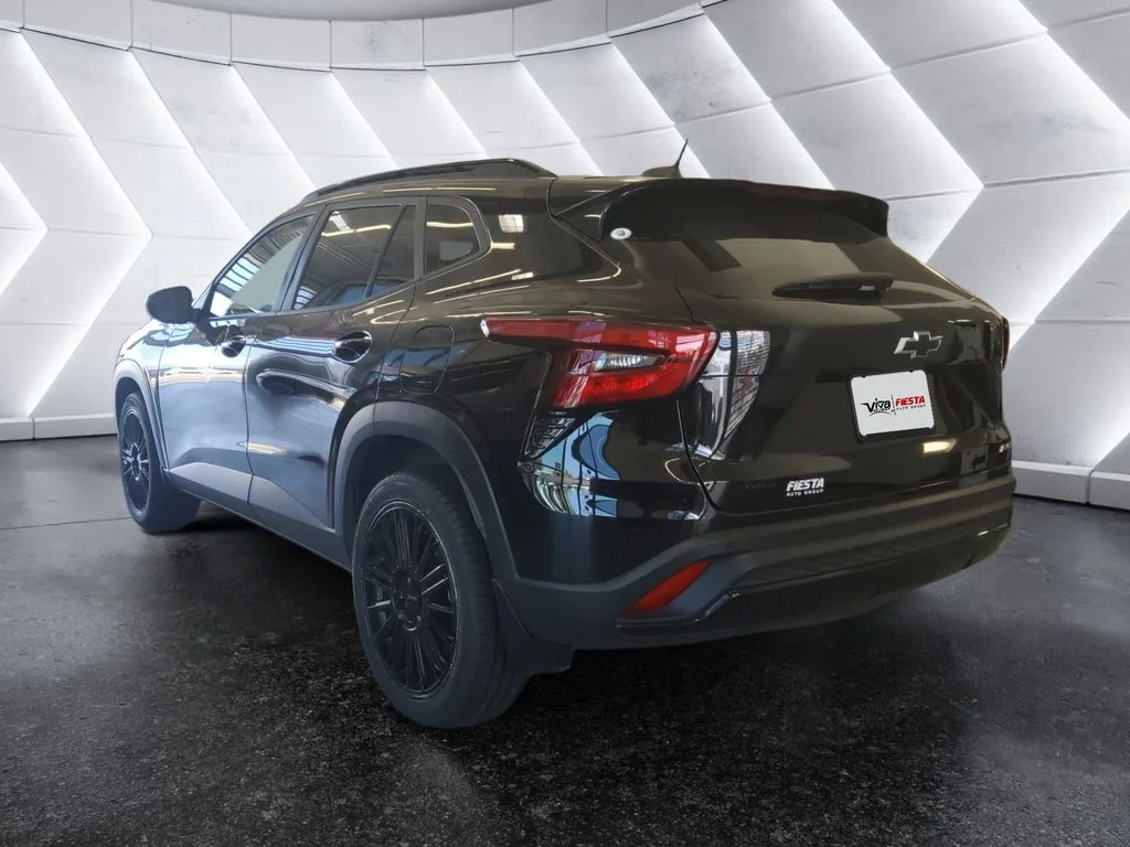 Used 2024 Black Chevrolet 2RS image 6