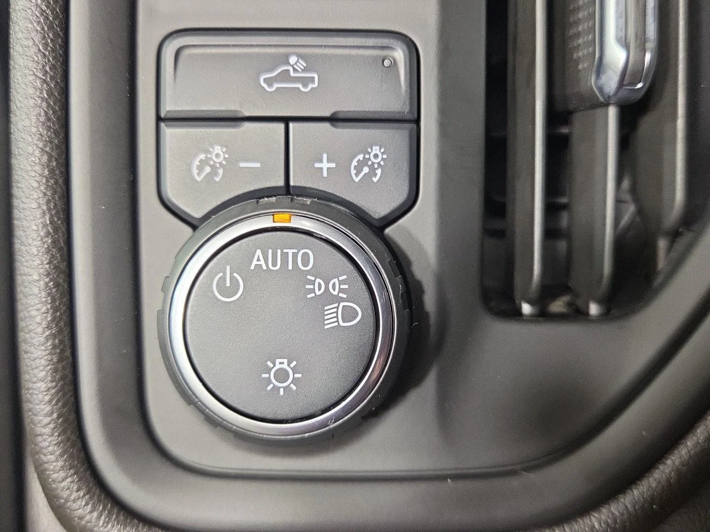 Used 2021 Shadow Gray Metallic Chevrolet Custom image 8